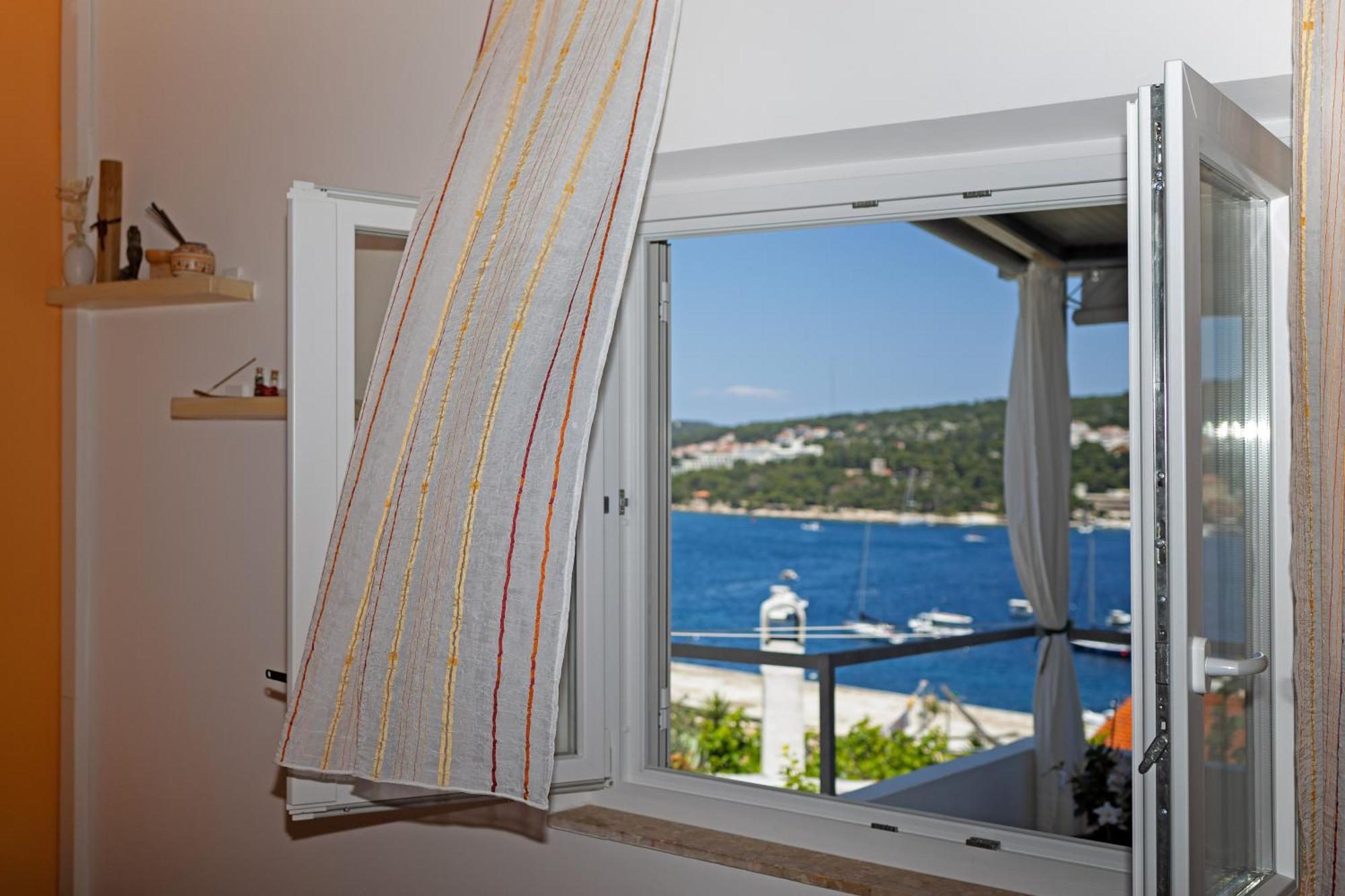 Seaview Guesthouse - Zf Hvar ฮวาร์ ภายนอก รูปภาพ