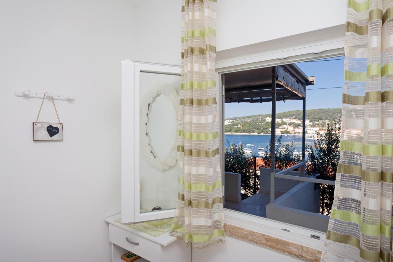 Seaview Guesthouse - Zf Hvar ฮวาร์ ภายนอก รูปภาพ